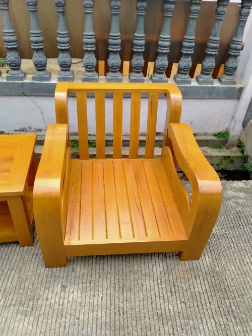 Service Sofa Jakarta plitur ulang